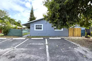830 SW 10th St, Pompano Beach, FL 33060 - Photo 1