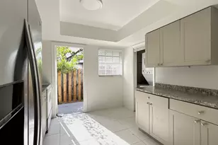 830 SW 10th St, Pompano Beach, FL 33060 - Photo 14