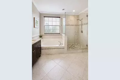131 Cameron Court, Weston, FL 33326 - Photo 12