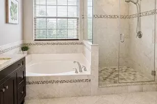 131 Cameron Ct, Weston, FL 33326 - Photo 12
