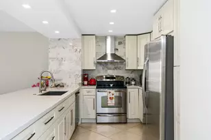 1147 Hillsboro Mile, Hillsboro Beach, FL 33062 - Photo 4