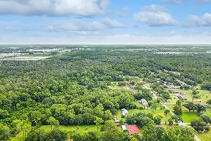 1950 Foxhollow Dr E, Auburndale, FL 33823 - Photo 52