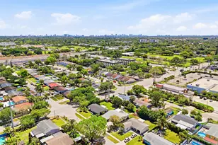 6410 Harding St, Hollywood, FL 33024 - Photo 28