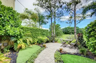 1905 Canterbury Cir, Wellington, FL 33414 - Photo 10