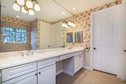 2002 Graden Drive, Palm Beach Gardens, FL 33410 - Photo 10