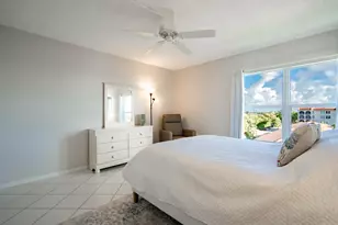 250 NE 20th St, Boca Raton, FL 33431 - Photo 16