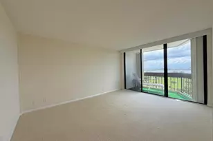2000 Presidential Way, West Palm Beach, FL 33401 - Photo 34
