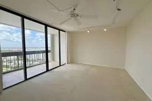 2000 Presidential Way, West Palm Beach, FL 33401 - Photo 16