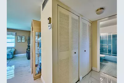7708 Margate Boulevard #10-3, Margate, FL 33063 - Photo 16