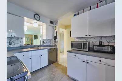 7708 Margate Boulevard #10-3, Margate, FL 33063 - Photo 14