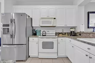 7735 Yardley Dr, Tamarac, FL 33321 - Photo 6