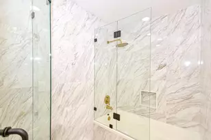 10101 Collins Ave, Bal Harbour, FL 33154 - Photo 16