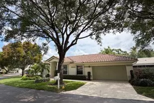 3415 Dunes Vista Dr, Pompano Beach, FL 33069 - Photo 2