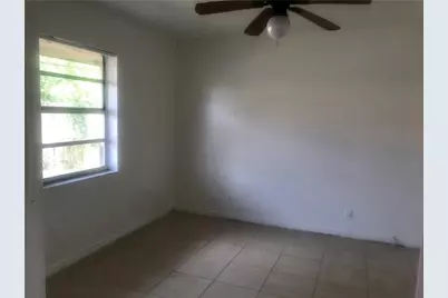 1038 NW 8th Avenue, Fort Lauderdale, FL 33311 - Photo 10