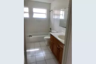 1038 NW 8th Avenue, Fort Lauderdale, FL 33311 - Photo 8