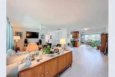 6 SE 10th Court, Deerfield Beach, FL 33441 - Photo 8