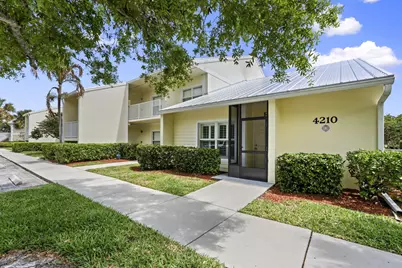 4210 Gator Trace Avenue #Unit F, Fort Pierce, FL 34982 - Photo 2