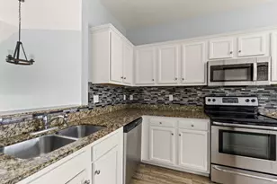 4210 Gator Trace Ave, Fort Pierce, FL 34982 - Photo 10