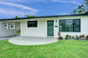2301 Alcazar Dr, Miramar, FL 33023 - Photo 2