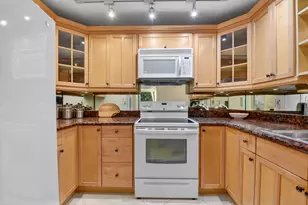 3589 S Ocean Blvd, South Palm Beach, FL 33480 - Photo 10