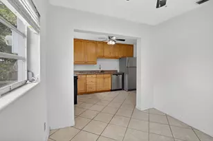 121 NW 52nd St, Oakland Park, FL 33309 - Photo 14