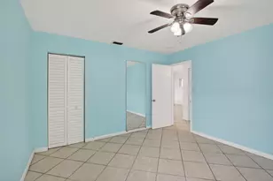 121 NW 52nd St, Oakland Park, FL 33309 - Photo 20