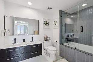 335 S Biscayne Blvd, Miami, FL 33131 - Photo 14