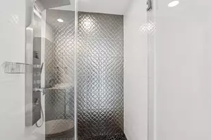 335 S Biscayne Blvd, Miami, FL 33131 - Photo 20