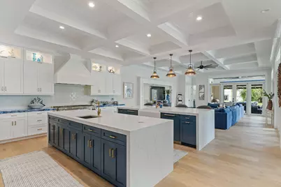 261 Old Jupiter Beach Road, Jupiter, FL 33477 - Photo 18