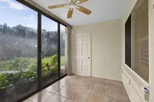 315 Pine Ridge Cir, Greenacres, FL 33463 - Photo 8