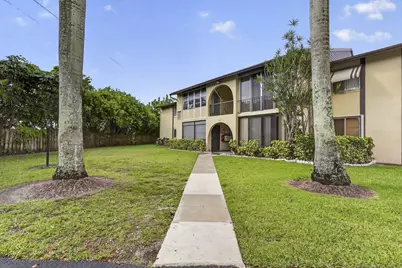 315 Pine Ridge Circle #D-1, Greenacres, FL 33463 - Photo 1