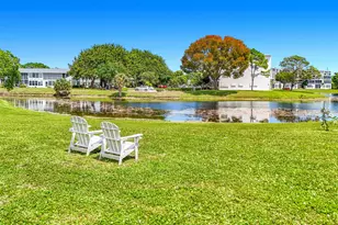 2114 Oakridge V, Deerfield Beach, FL 33442 - Photo 14