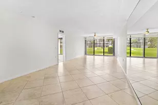2561 Village Blvd, West Palm Beach, FL 33409 - Photo 4