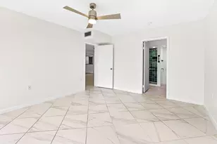 2561 Village Blvd, West Palm Beach, FL 33409 - Photo 18