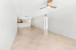 2561 Village Blvd, West Palm Beach, FL 33409 - Photo 8