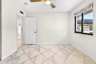 2561 Village Blvd, West Palm Beach, FL 33409 - Photo 28