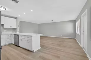 42 Easthampton B, West Palm Beach, FL 33417 - Photo 8