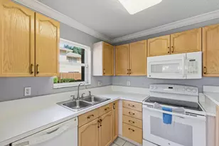 2924 SW 22nd Cir, Delray Beach, FL 33445 - Photo 10