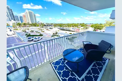 1 Las Olas Circle #313, Fort Lauderdale, FL 33316 - Photo 4