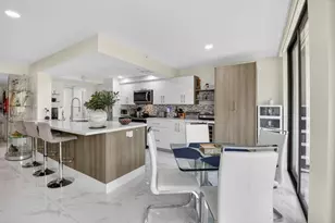 20080 Boca W Dr, Boca Raton, FL 33434 - Photo 14