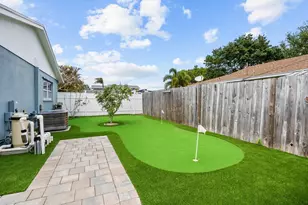 18945 SE Homewood Ave, Tequesta, FL 33469 - Photo 4