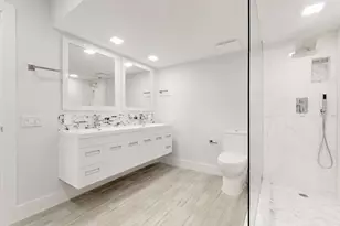 3980 Oaks Clubhouse Dr, Pompano Beach, FL 33069 - Photo 12