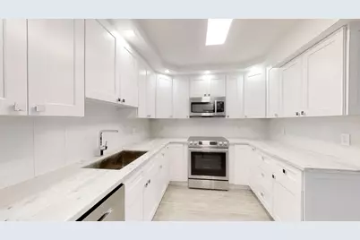 3980 Oaks Clubhouse Drive #407, Pompano Beach, FL 33069 - Photo 2