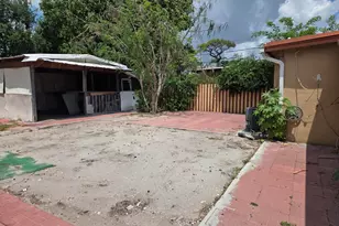 905 S F St, Lake Worth Beach, FL 33460 - Photo 16