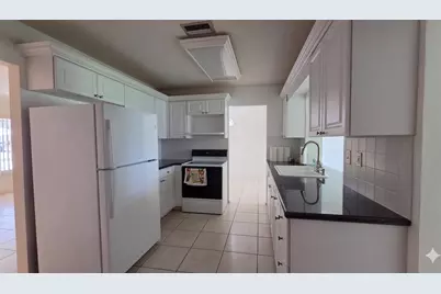 7002 NW 71st Avenue, Tamarac, FL 33321 - Photo 10