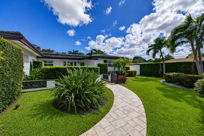 850 W Camino Real, Boca Raton, FL 33486 - Photo 2
