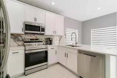 3400 Willow Street, Lauderdale Lakes, FL 33311 - Photo 32