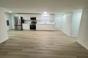 21550 NW 7th Ct, Pembroke Pines, FL 33029 - Photo 4