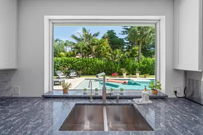 92 S 18th Ave Avenue S, Lake Worth Beach, FL 33460 - Photo 4