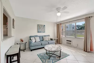 176 Dorset E, Boca Raton, FL 33434 - Photo 4